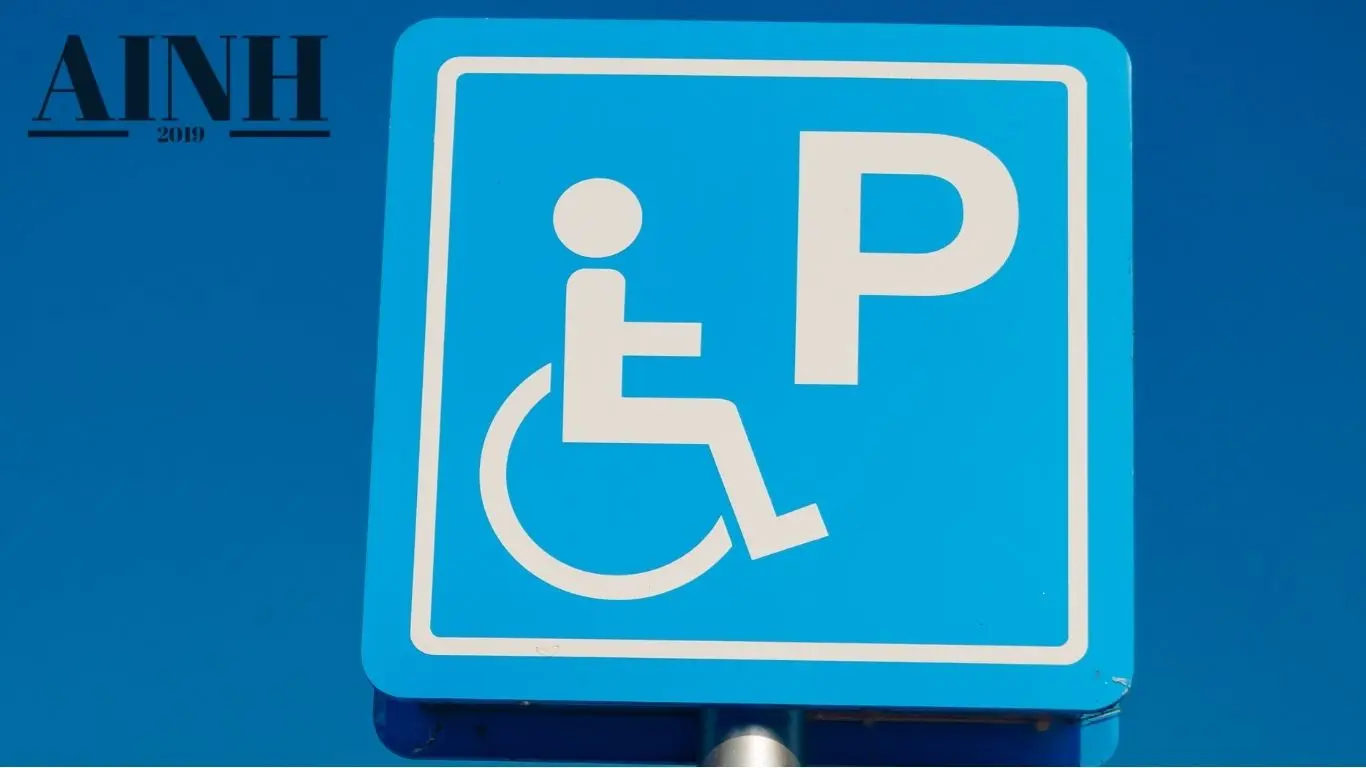 Panneau place de parking PMR